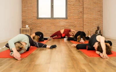 La llave maestra del asana: el secreto de inspirar para avanzar y espirar para anclar